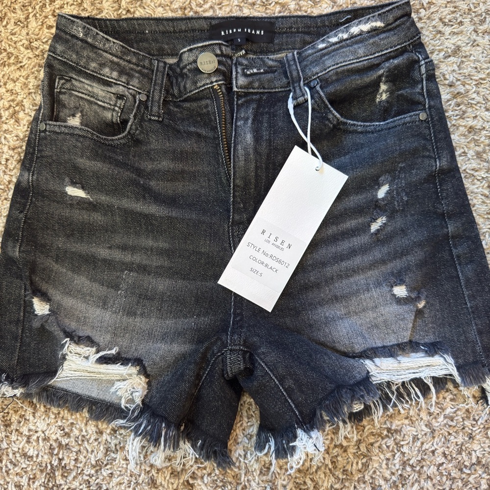NWT black RISEN Jean shorts size small